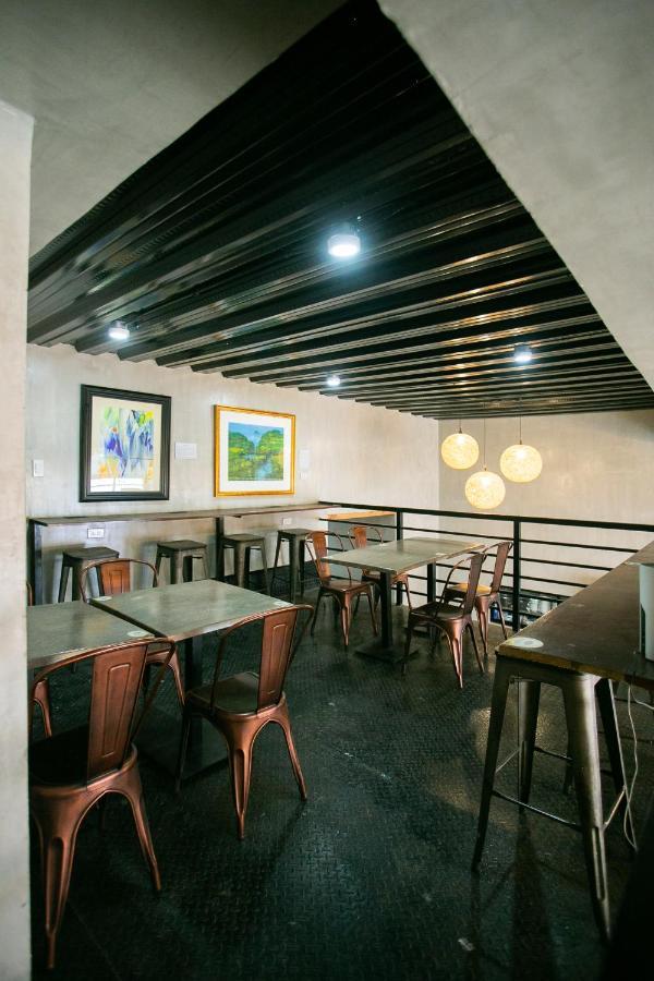 Happynest Hostel Cebu Eksteriør billede